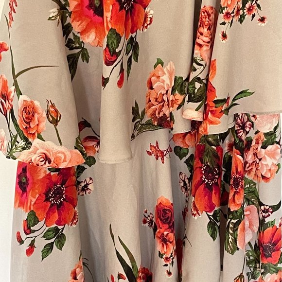 Beautiful Leith Floral Tiered Long Dress Size Small - Picture 2 of 6